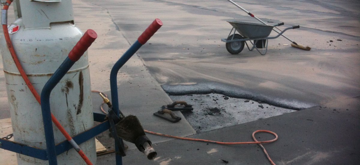  Eind april 2015: de renovatie van de deklaag is klaar.